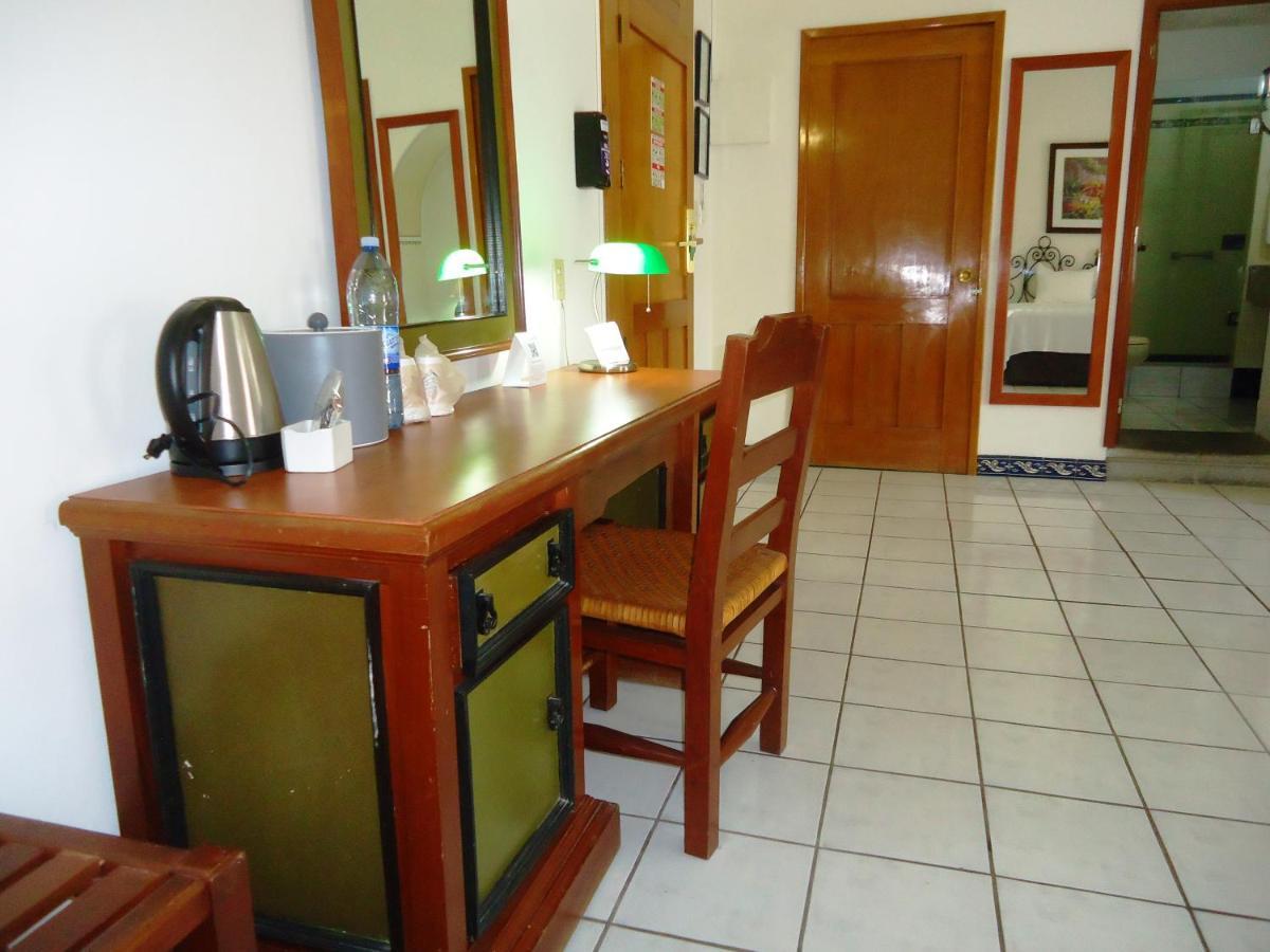 Hotel Concierge Plaza קולימה מראה חיצוני תמונה