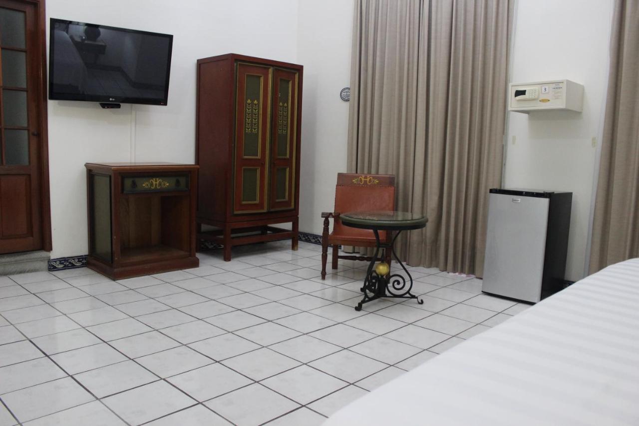 Hotel Concierge Plaza קולימה מראה חיצוני תמונה
