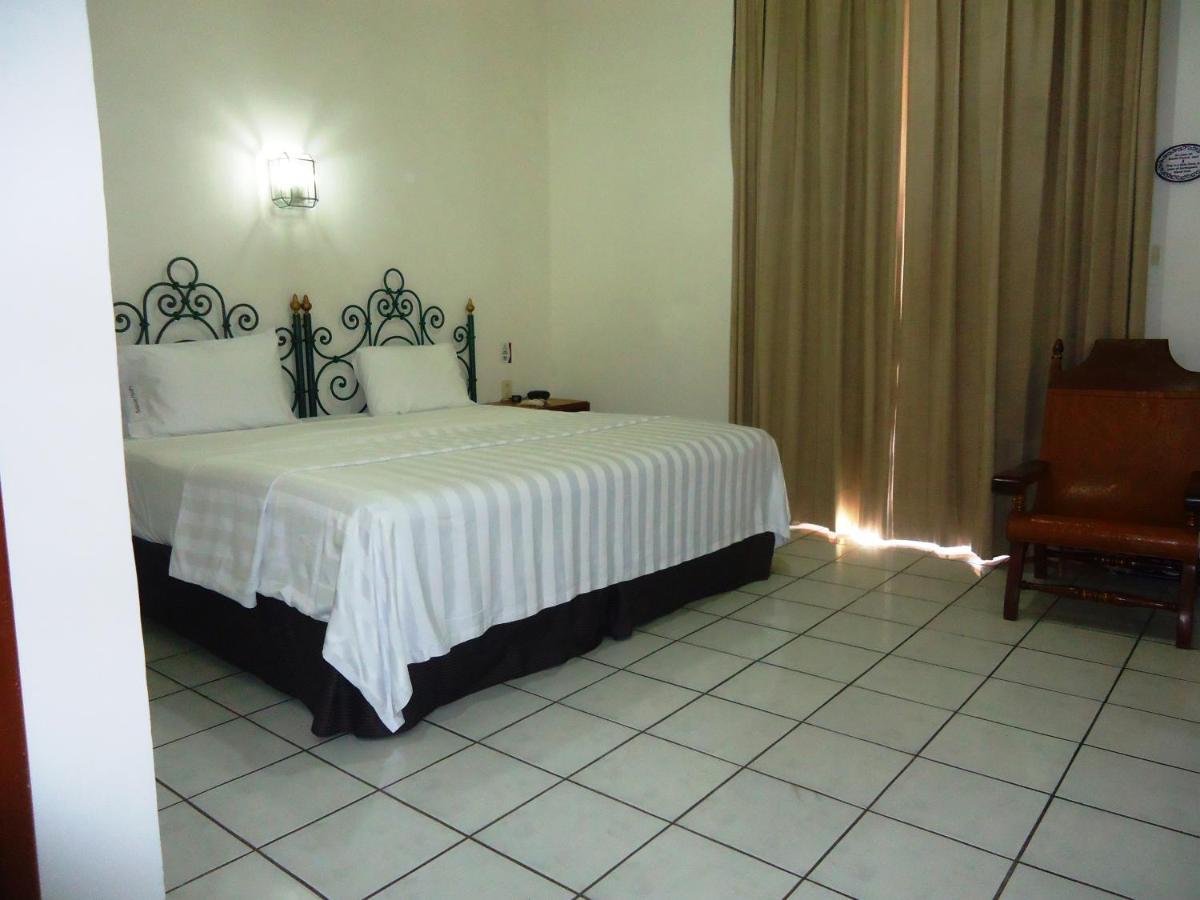 Hotel Concierge Plaza קולימה מראה חיצוני תמונה